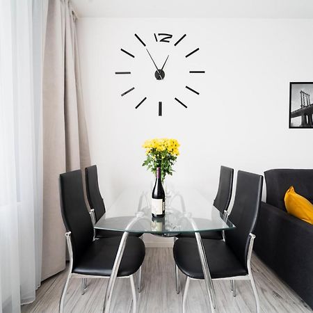 New Apart Near Sky Tower - Gwiazdzista Apartment Wroclaw Exterior photo
