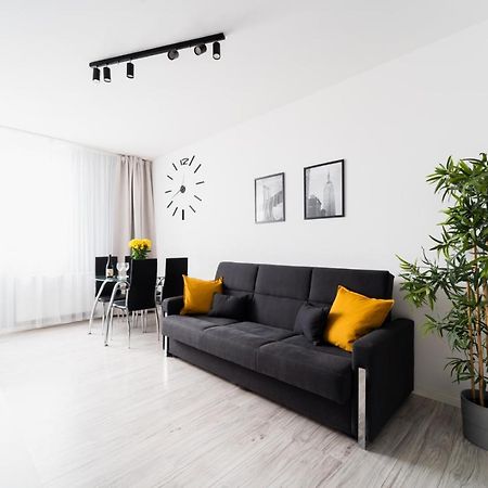 New Apart Near Sky Tower - Gwiazdzista Apartment Wroclaw Exterior photo