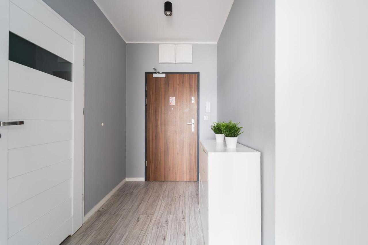 New Apart Near Sky Tower - Gwiazdzista Apartment Wroclaw Exterior photo